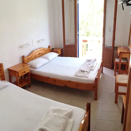 Helliniko (adults Only) 2* Parikia (Paros)