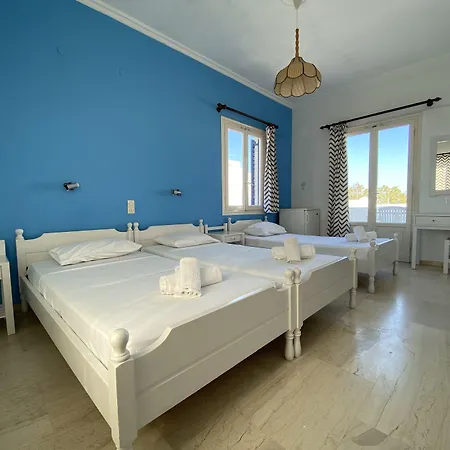 מלון Helliniko (adults Only) 2*