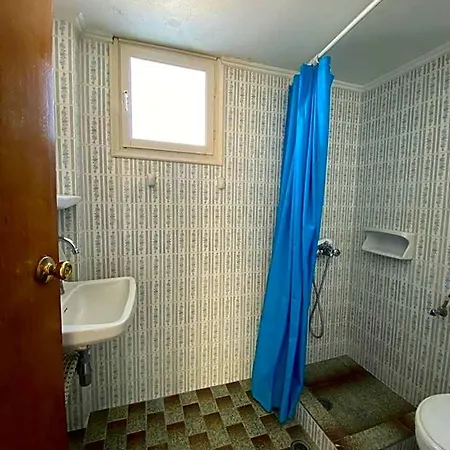 Helliniko (adults Only) 2* Parikia (Paros)