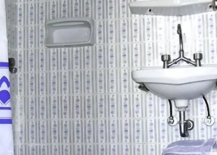 Helliniko (adults Only) 2* Parikia (Paros)